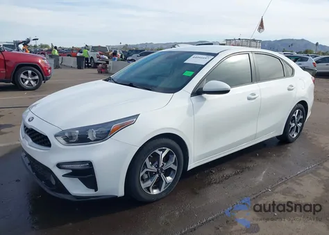 2021 Kia Forte Lxs z USA, uszkodzony, nr VIN 3KPF24AD7ME362515